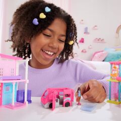 BarbieLand bebek ve araç seti, 4 cm bebek ile renk değiştiren havuzuyla Rüya Karavanı(Kopya)